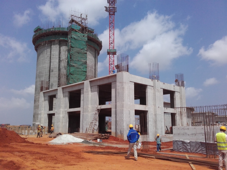 Erection of the Angolan cement plant.